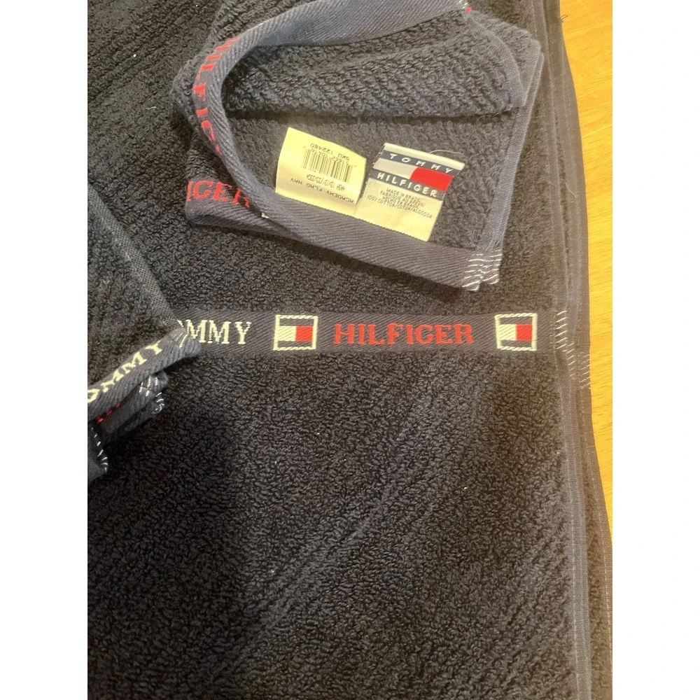 Vintage Tommy Hilfiger Bath Hand Towel Set Blue Flag Logo Stripes Spell Out Wash